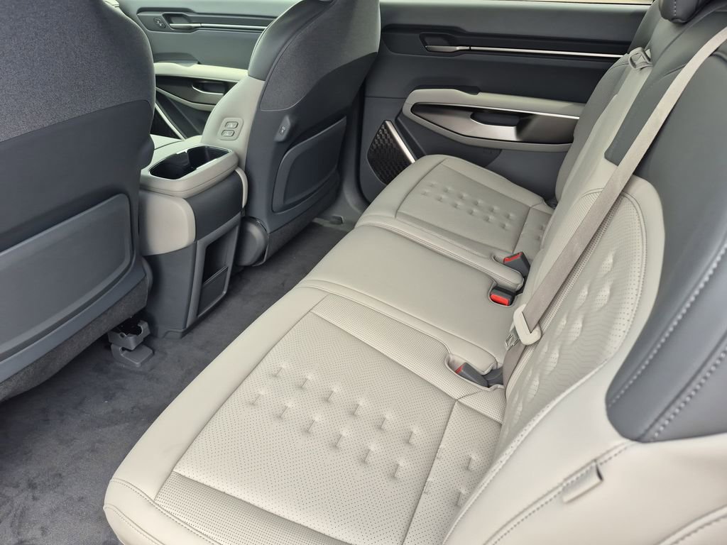 New 2026 Kia EV9 Land image 14