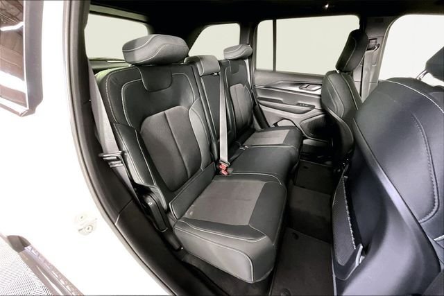 New 2026 Jeep Grand Cherokee Laredo X AWD/4WD image 11