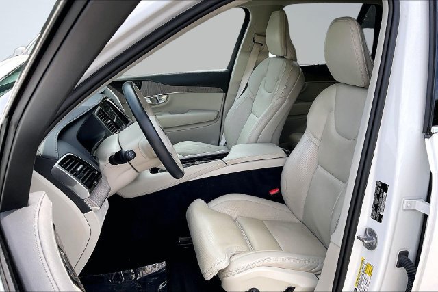Certified 2024 Volvo XC90 T8 Ultimate w/ Protection Package Premier AWD/4WD image 28