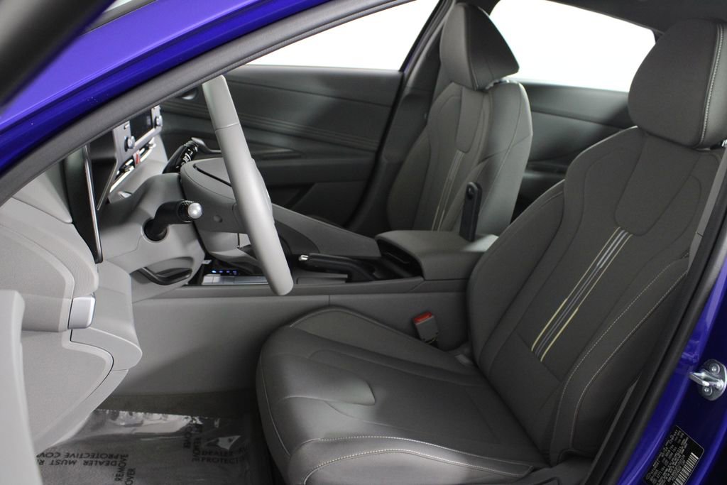Certified 2026 Hyundai Elantra Sport FWD image 20