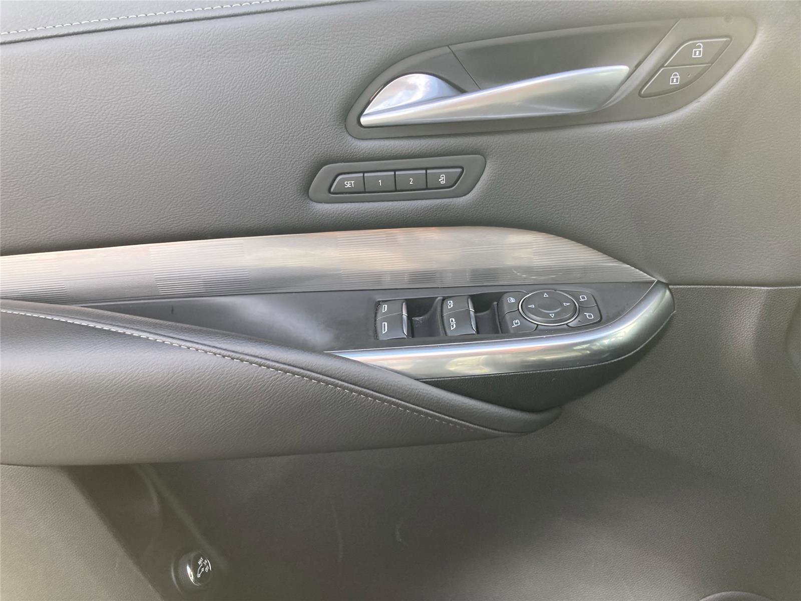 Used 2024 Cadillac XT4 Premium Luxury image 25