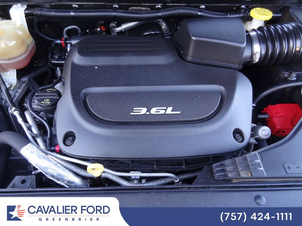 Used 2017 Chrysler Pacifica Touring-L Plus FWD image 40