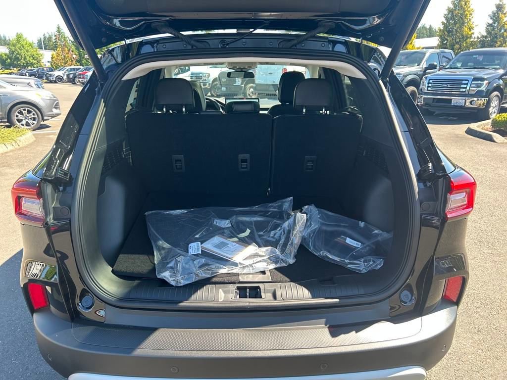 New 2025 Ford Escape SE w/ PHEV Premium Package image 32
