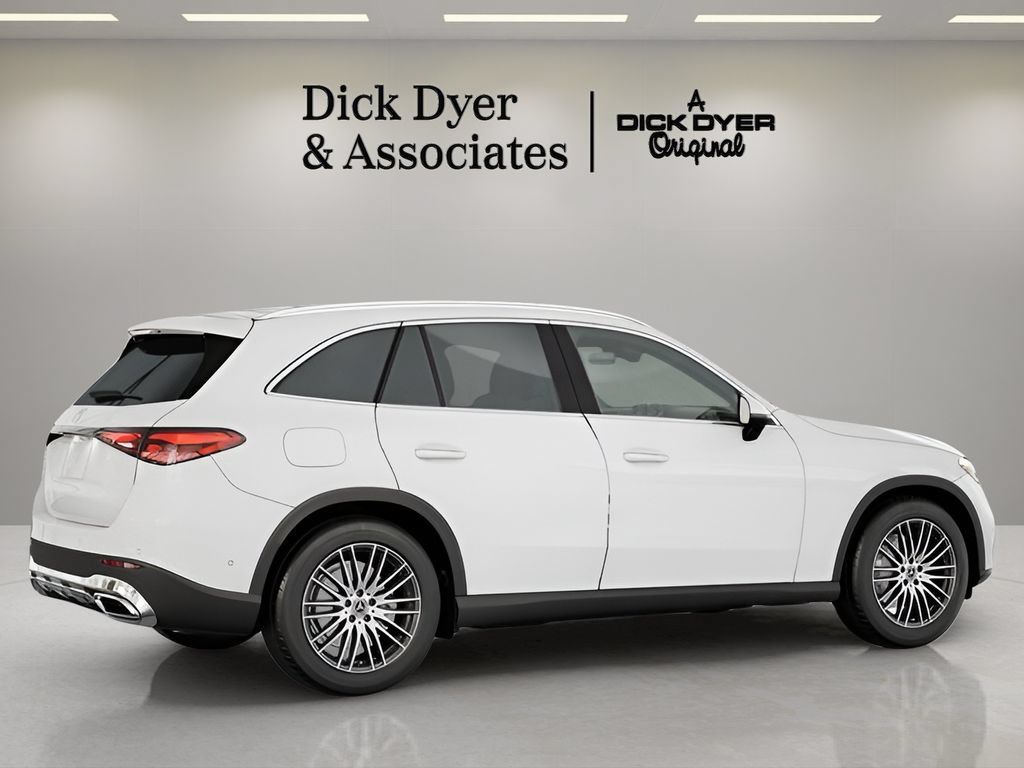 Used 2026 Mercedes-Benz GLC 300 image 15
