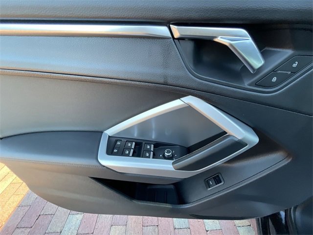 Used 2020 Audi Q3 2.0T Premium w/ Convenience Package image 11