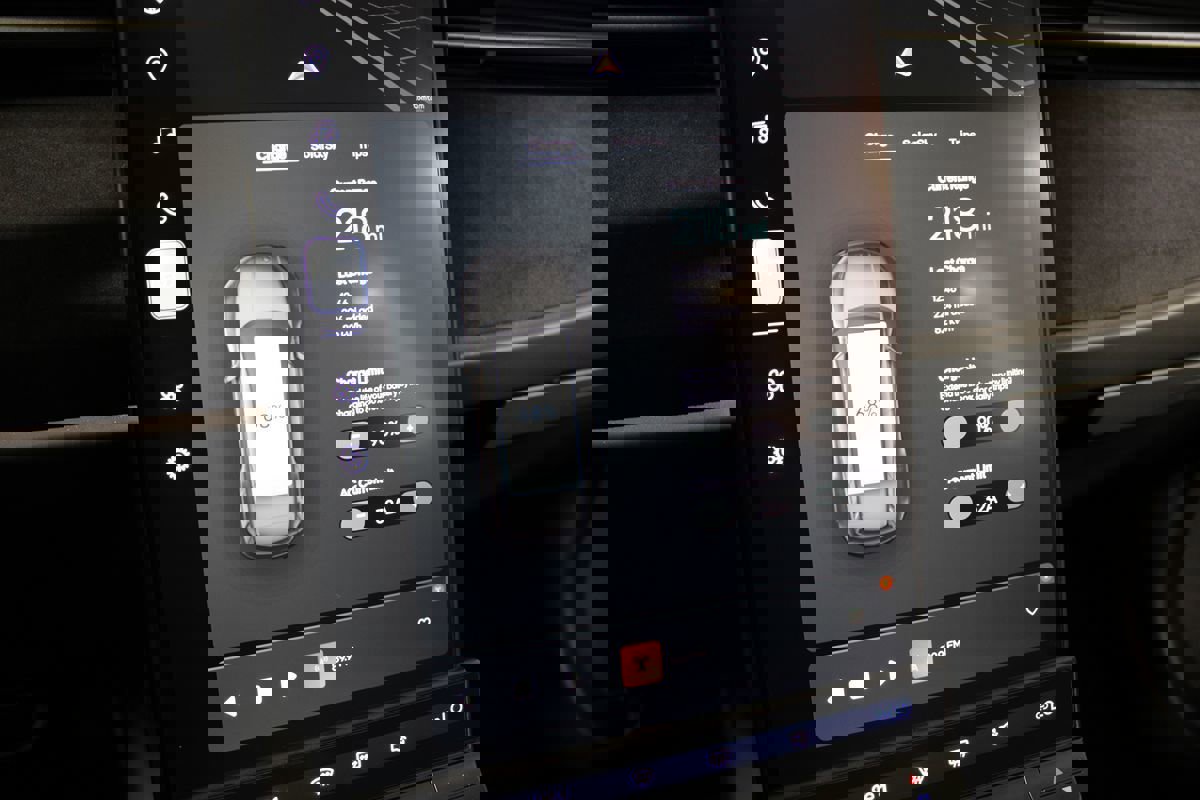 Used 2023 Fisker Ocean Extreme image 22