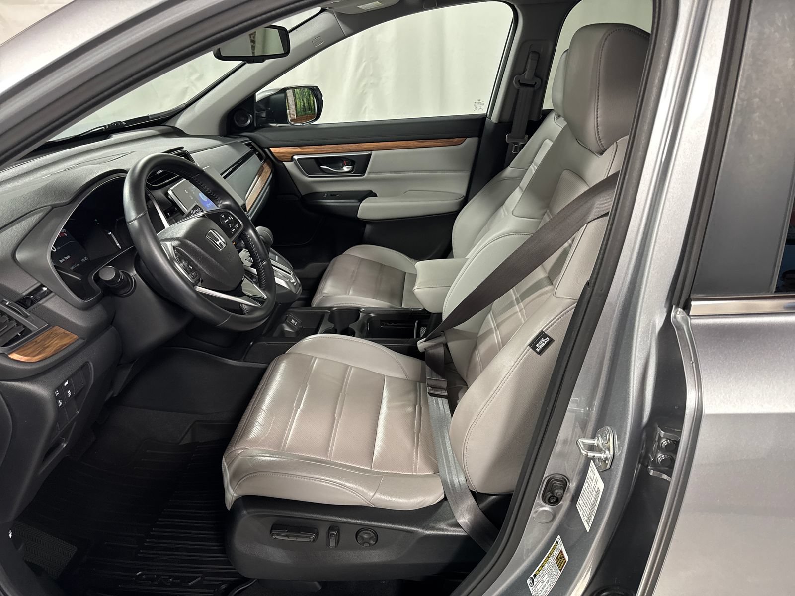 Used 2017 Honda CR-V EX-L image 3