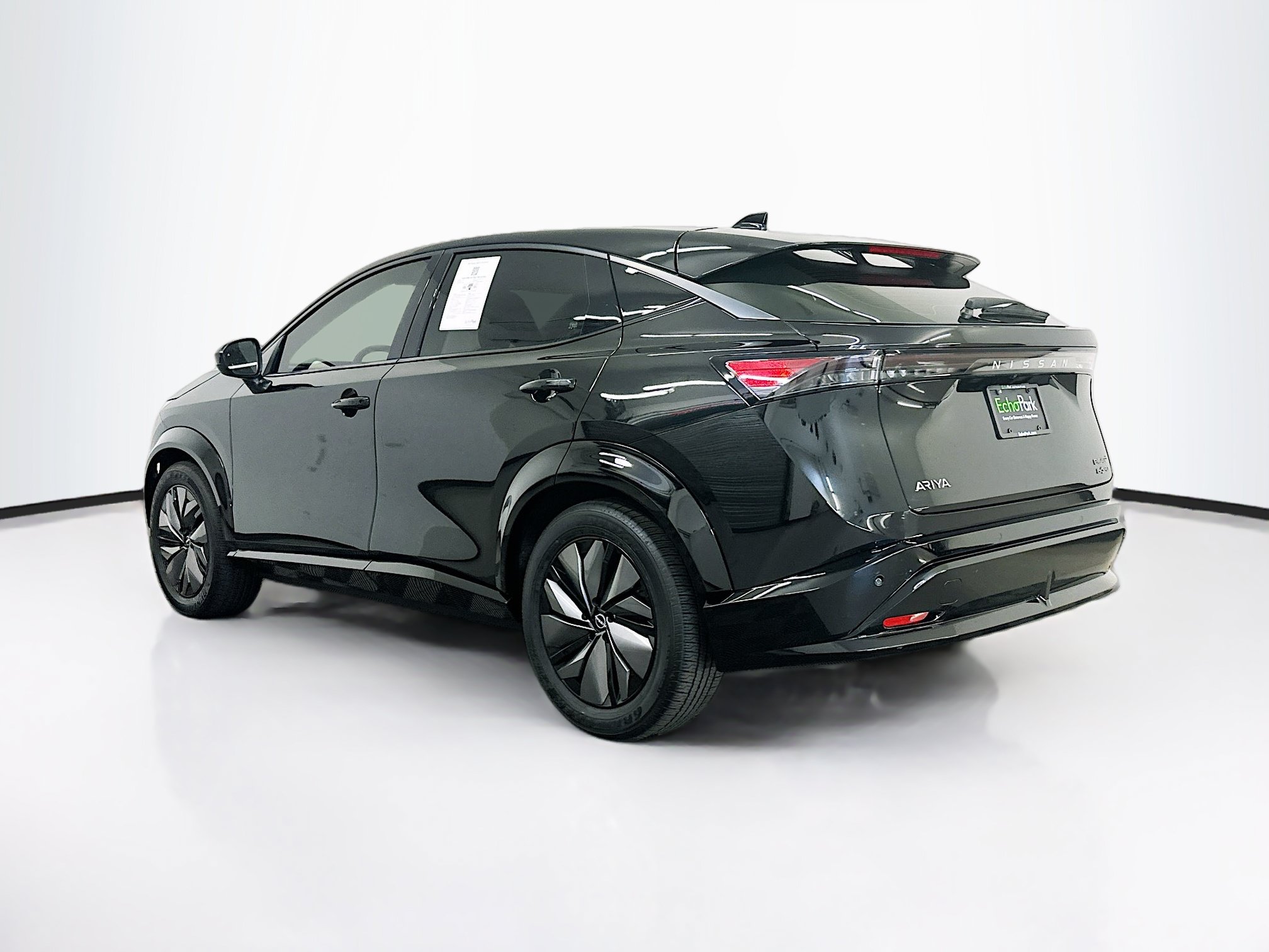 Used 2024 Nissan Ariya AWD image 5