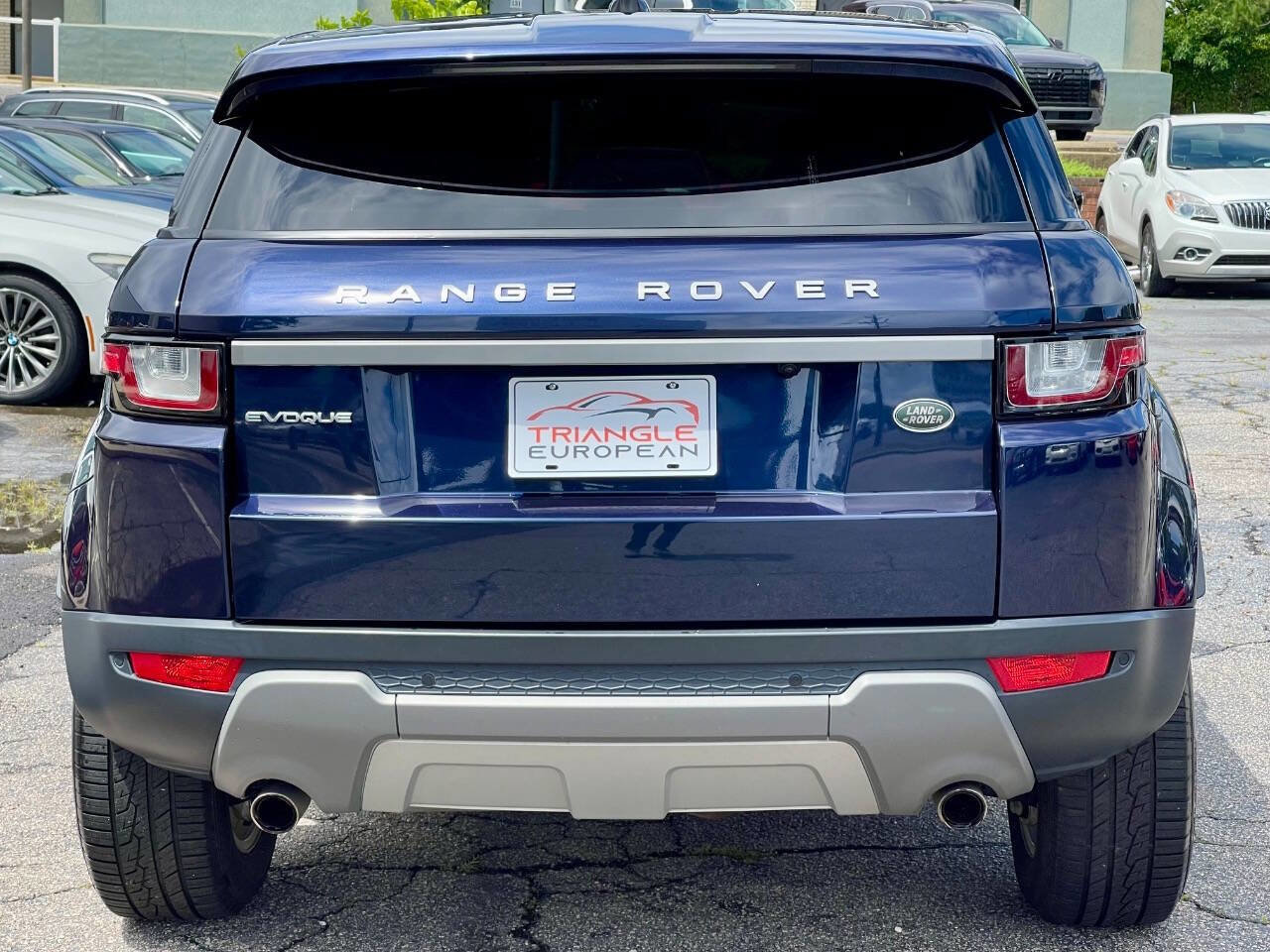 Used 2018 Land Rover Range Rover Evoque SE image 6