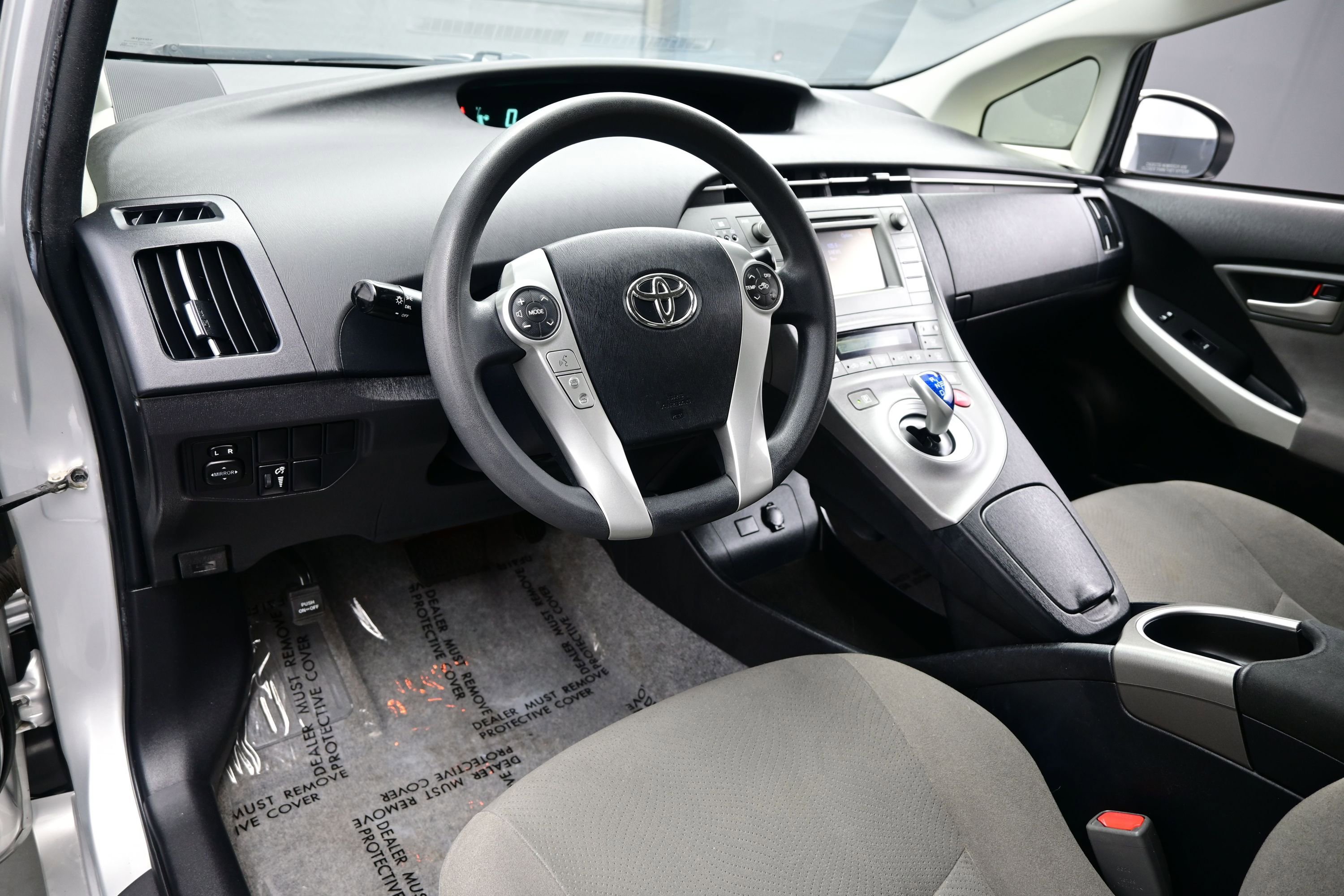Used 2015 Toyota Prius Three FWD image 12