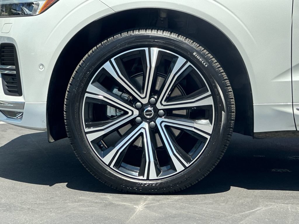 Certified 2023 Volvo XC60 B5 Ultimate AWD/4WD image 25