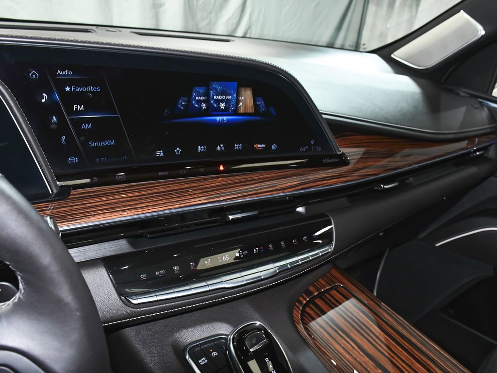 Used 2021 Cadillac Escalade Premium Luxury w/ Driver Assist Tech Package AWD/4WD image 39
