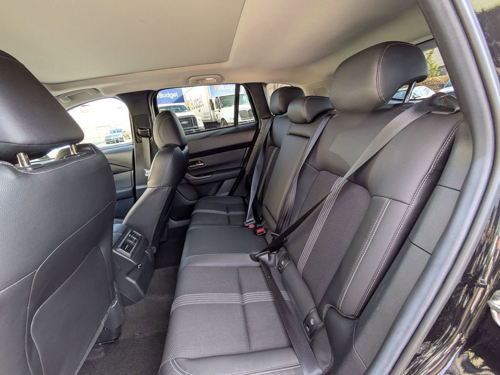 Used 2025 MAZDA CX-50 AWD 2.5 S w/ Premium Package image 26