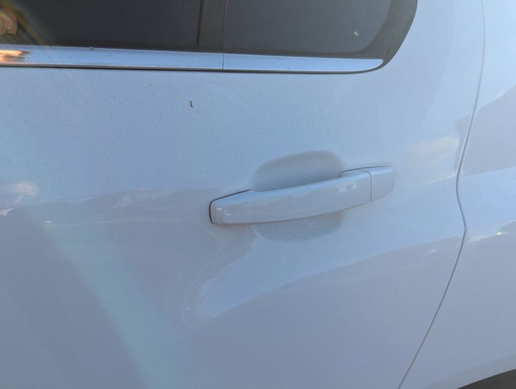 Used 2020 Chevrolet Trax LT FWD image 10