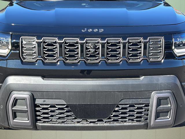 New 2026 Jeep Cherokee Overland w/ Trailer Tow Group image 9