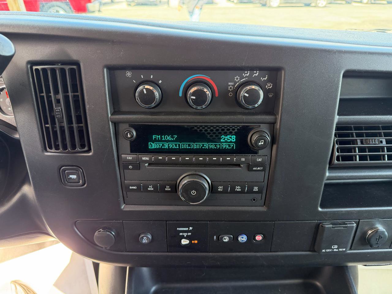 Used 2021 Chevrolet Express 2500 w/ Communications Package image 25