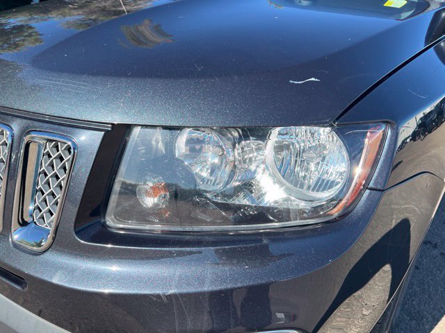 Used 2015 Jeep Compass High Altitude AWD/4WD image 10