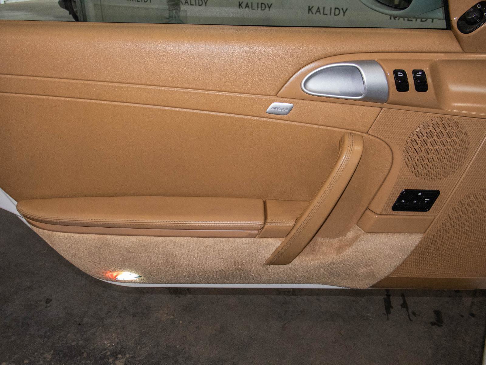 Used 2007 Porsche 911 Carrera S image 9