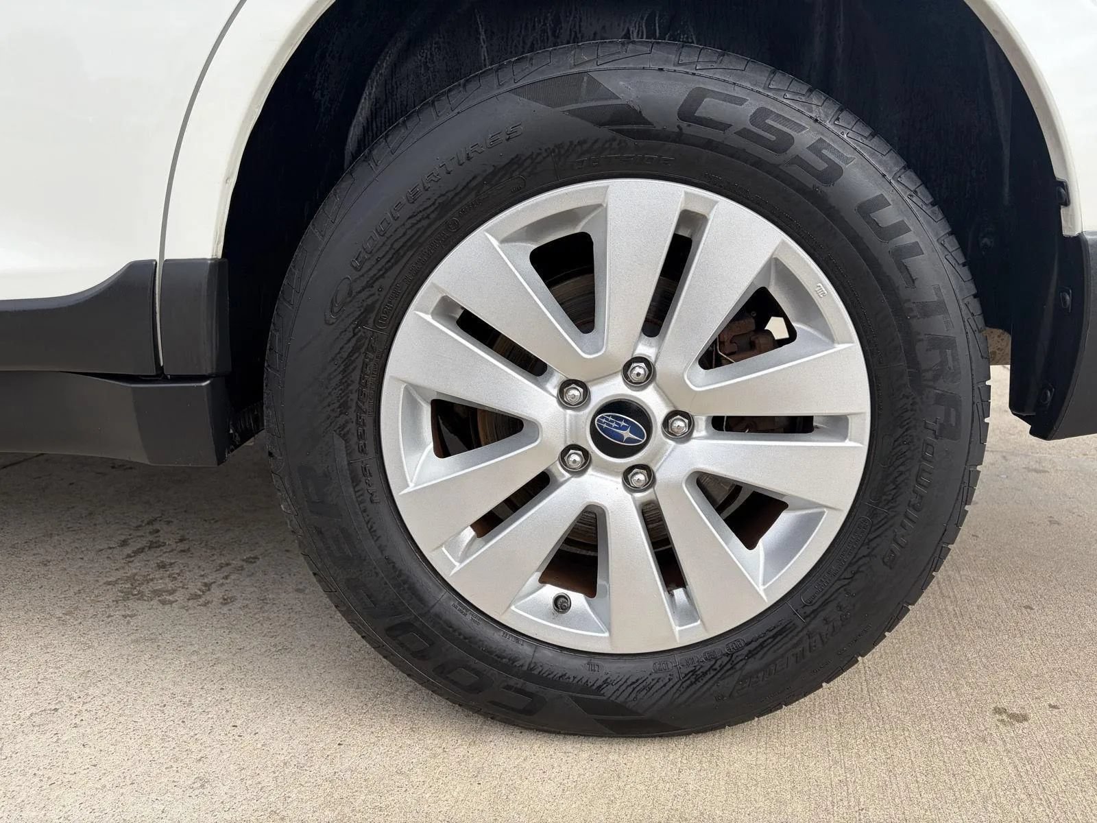 Used 2015 Subaru Outback 2.5i Premium AWD/4WD image 9
