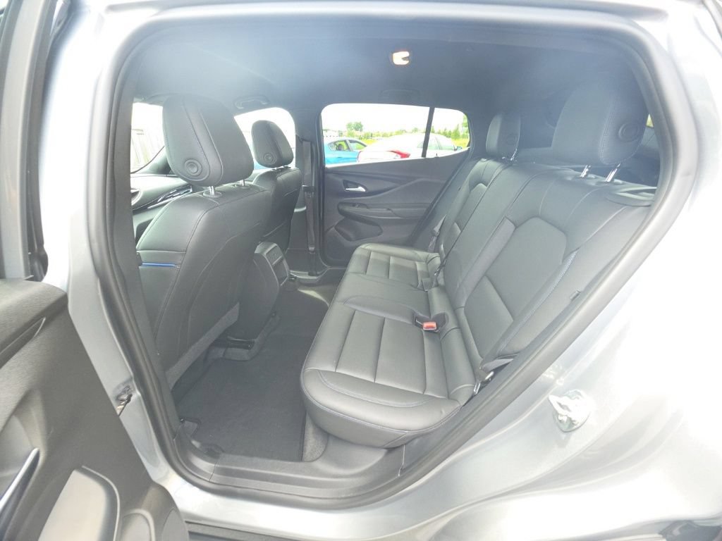 Used 2024 Buick Envista Sport Touring w/ Convenience I Package FWD image 26