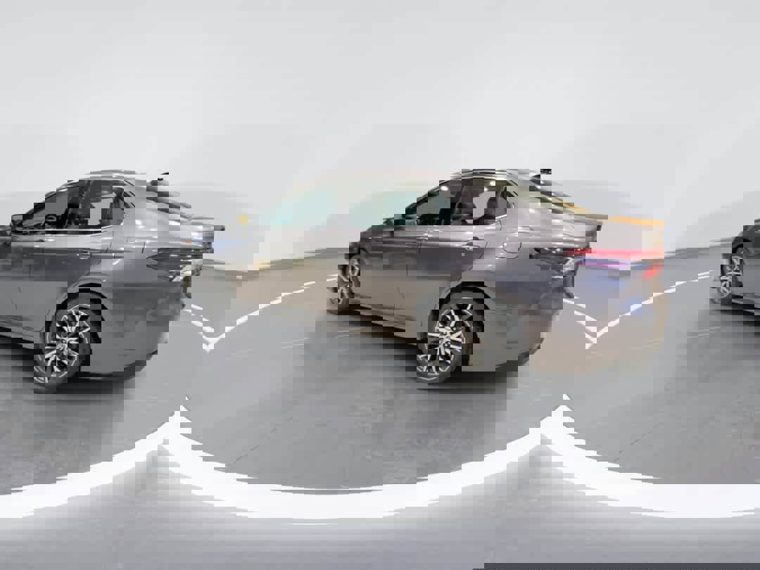 Certified 2023 Toyota Camry XLE w/ Navigation Package image 6