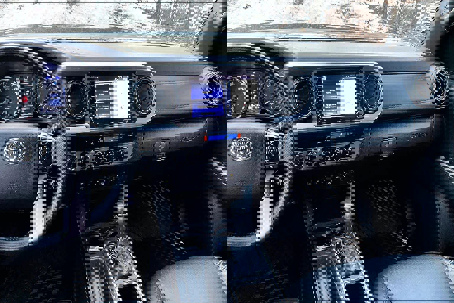 Used 2023 Toyota Tacoma Limited image 7