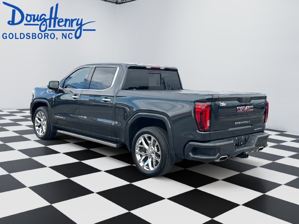Used 2021 GMC Sierra 1500 Denali w/ Denali Premium Package AWD/4WD image 3