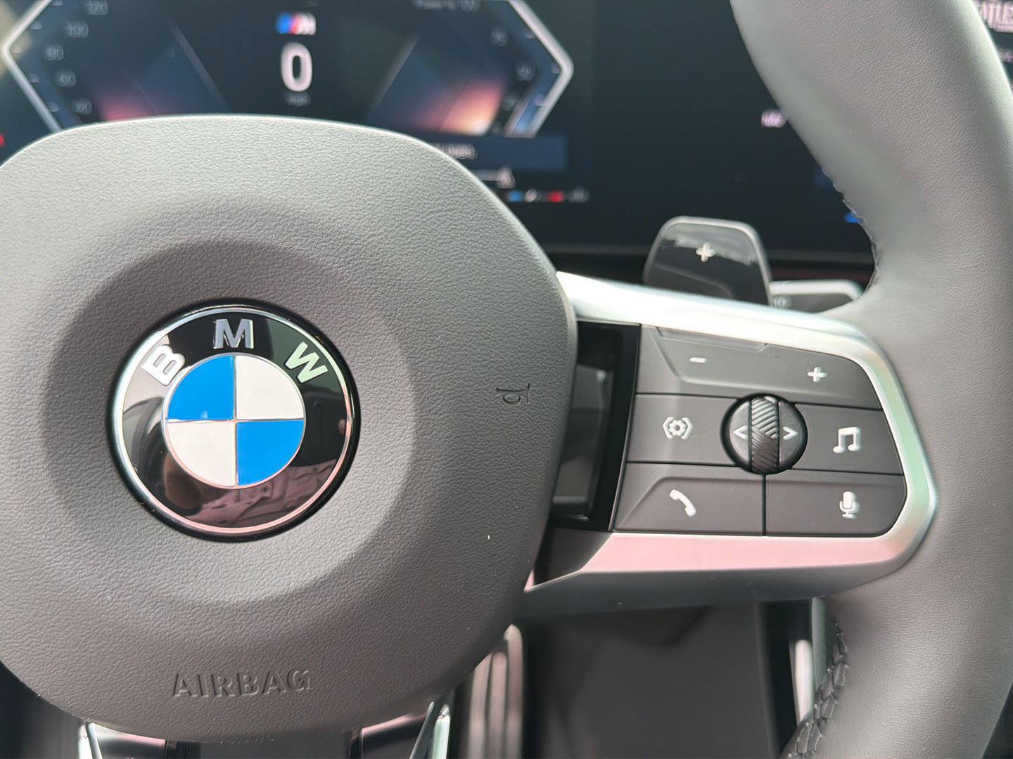 New 2026 BMW X2 xDrive28i w/ Technology Package AWD/4WD image 21