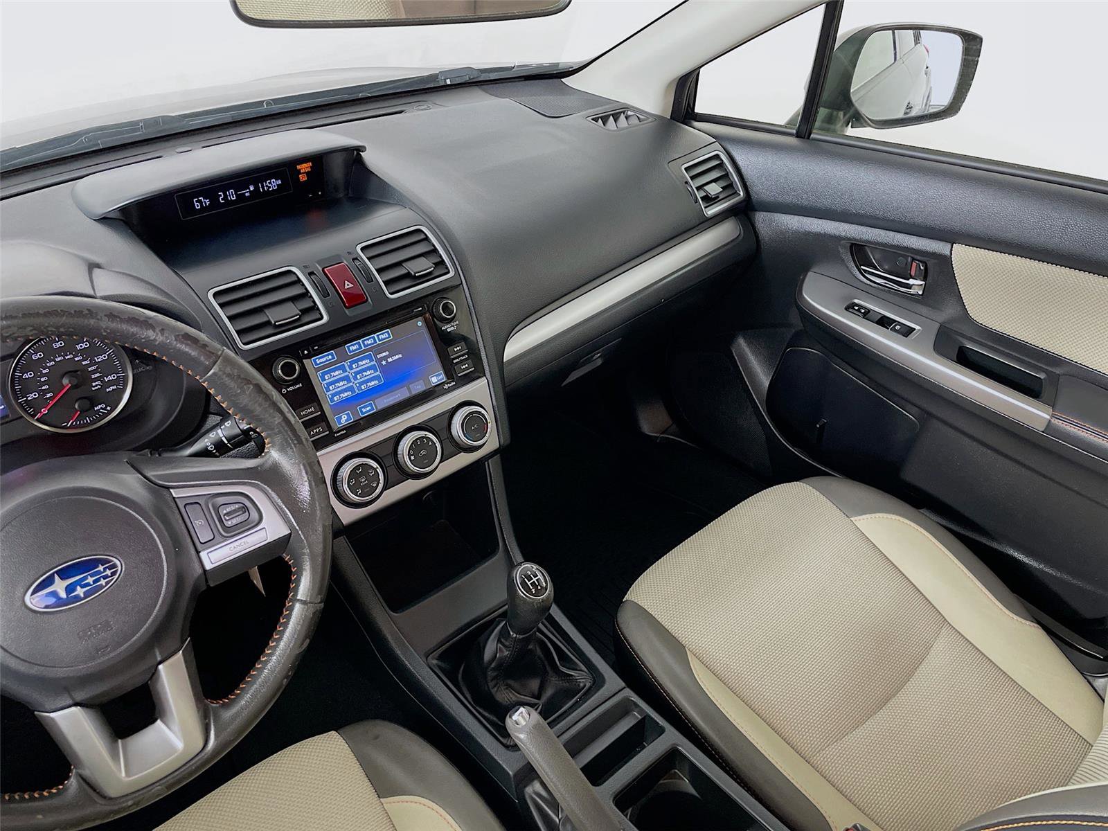 Used 2016 Subaru Crosstrek 2.0i Premium image 24