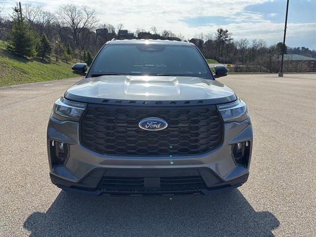 New 2026 Ford Explorer ST-Line image 7