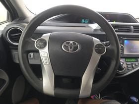 Used 2012 Toyota Prius C Three FWD image 9