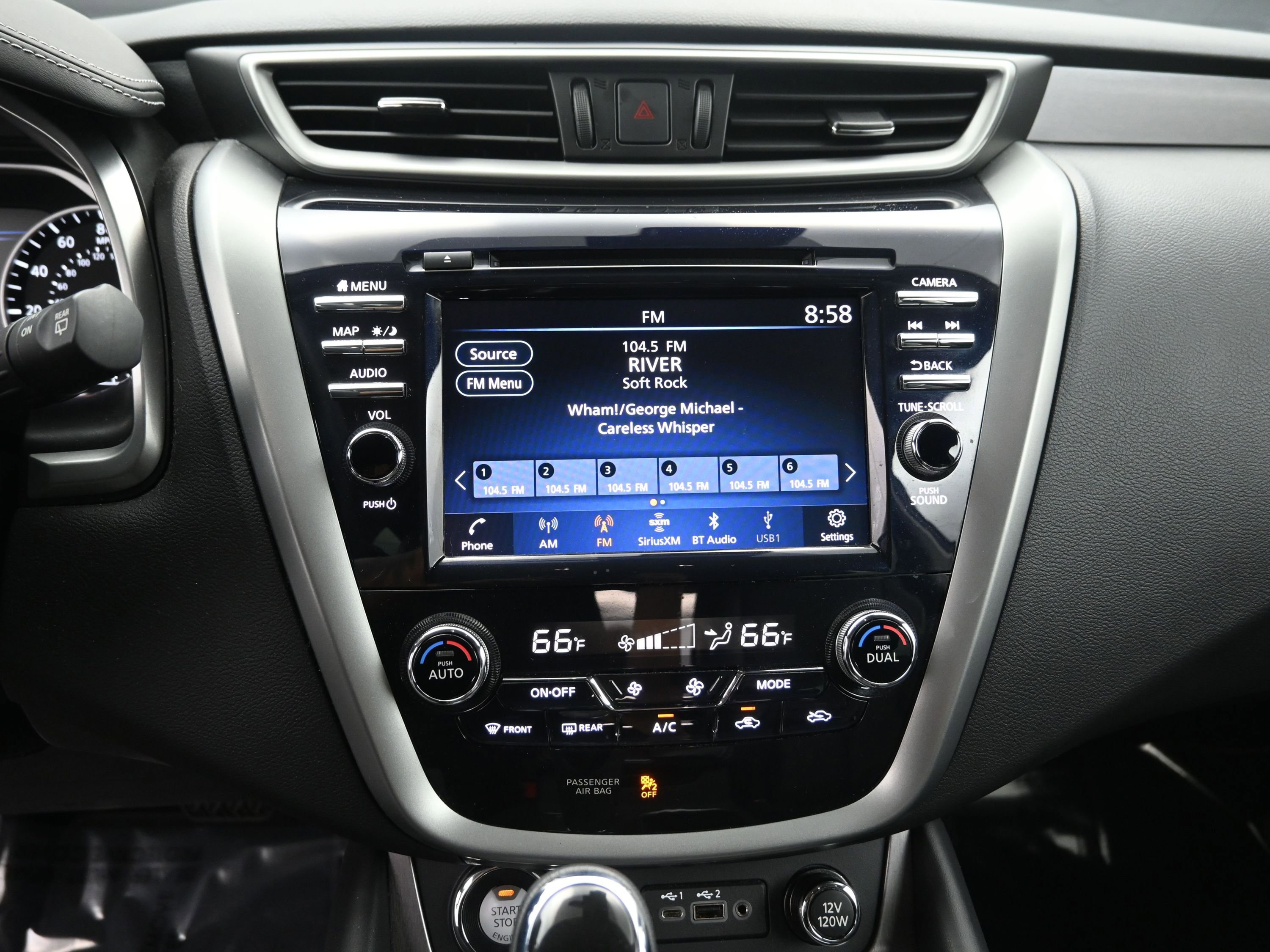 Used 2024 Nissan Murano SL image 15