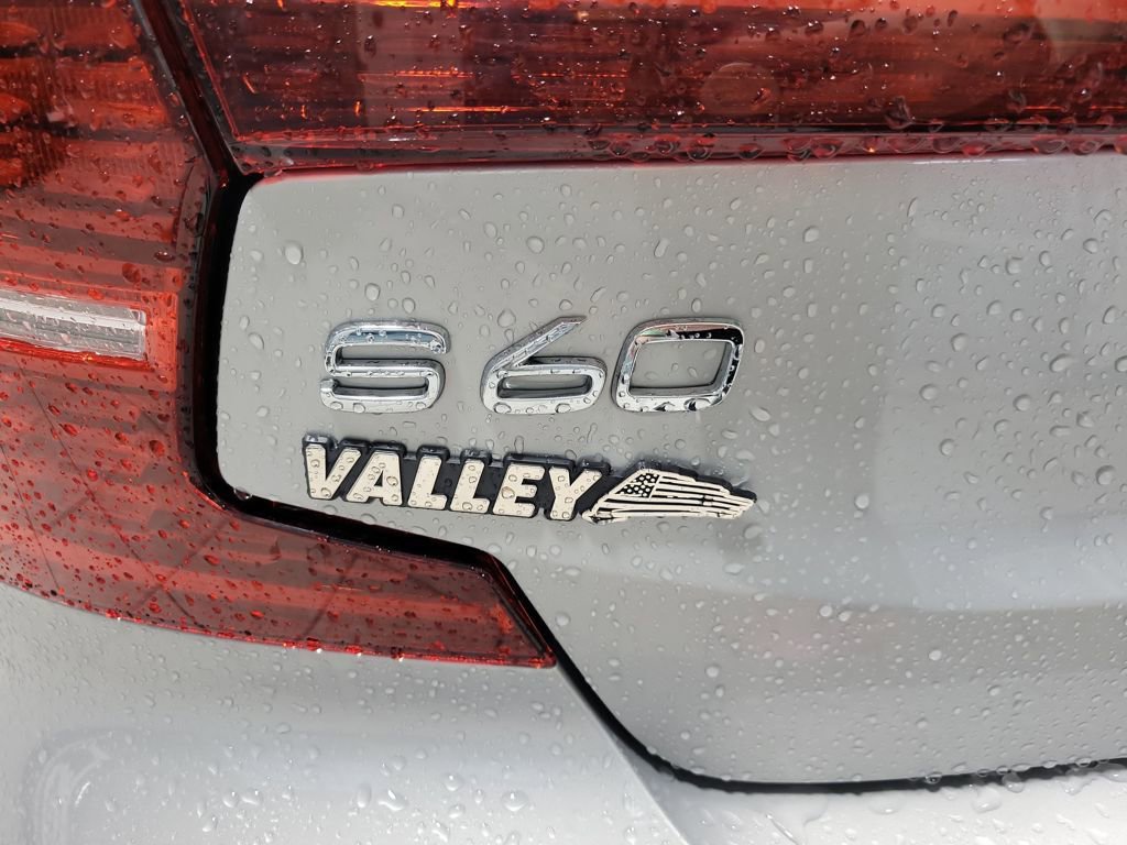 Used 2024 Volvo S60 B5 Core image 19