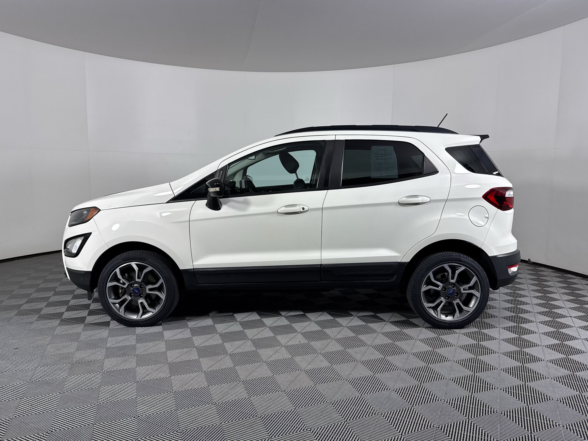 Used 2020 Ford EcoSport SES w/ SES Black Appearance Package AWD/4WD image 13
