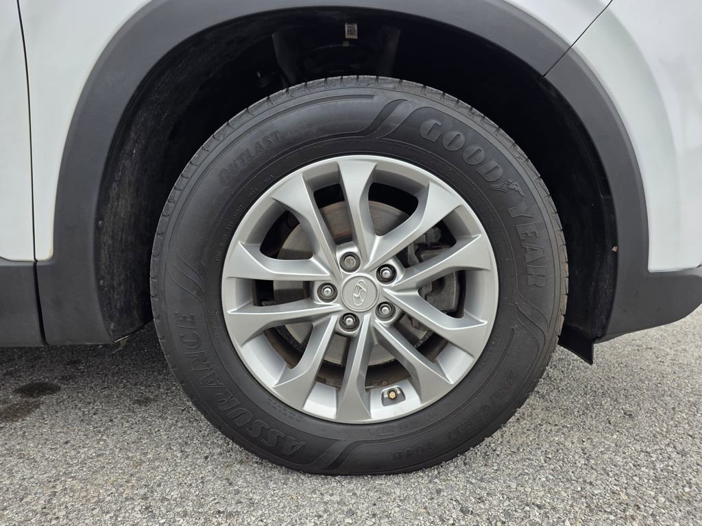 Used 2019 Hyundai Santa Fe SEL image 29