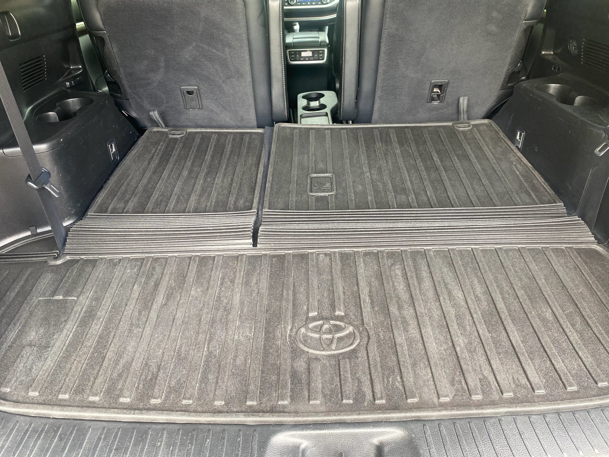 Used 2016 Toyota Highlander Limited Platinum AWD/4WD image 18