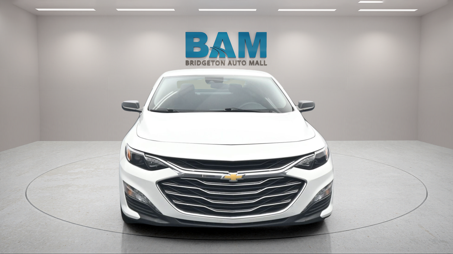 Used 2024 Chevrolet Malibu LT FWD image 2