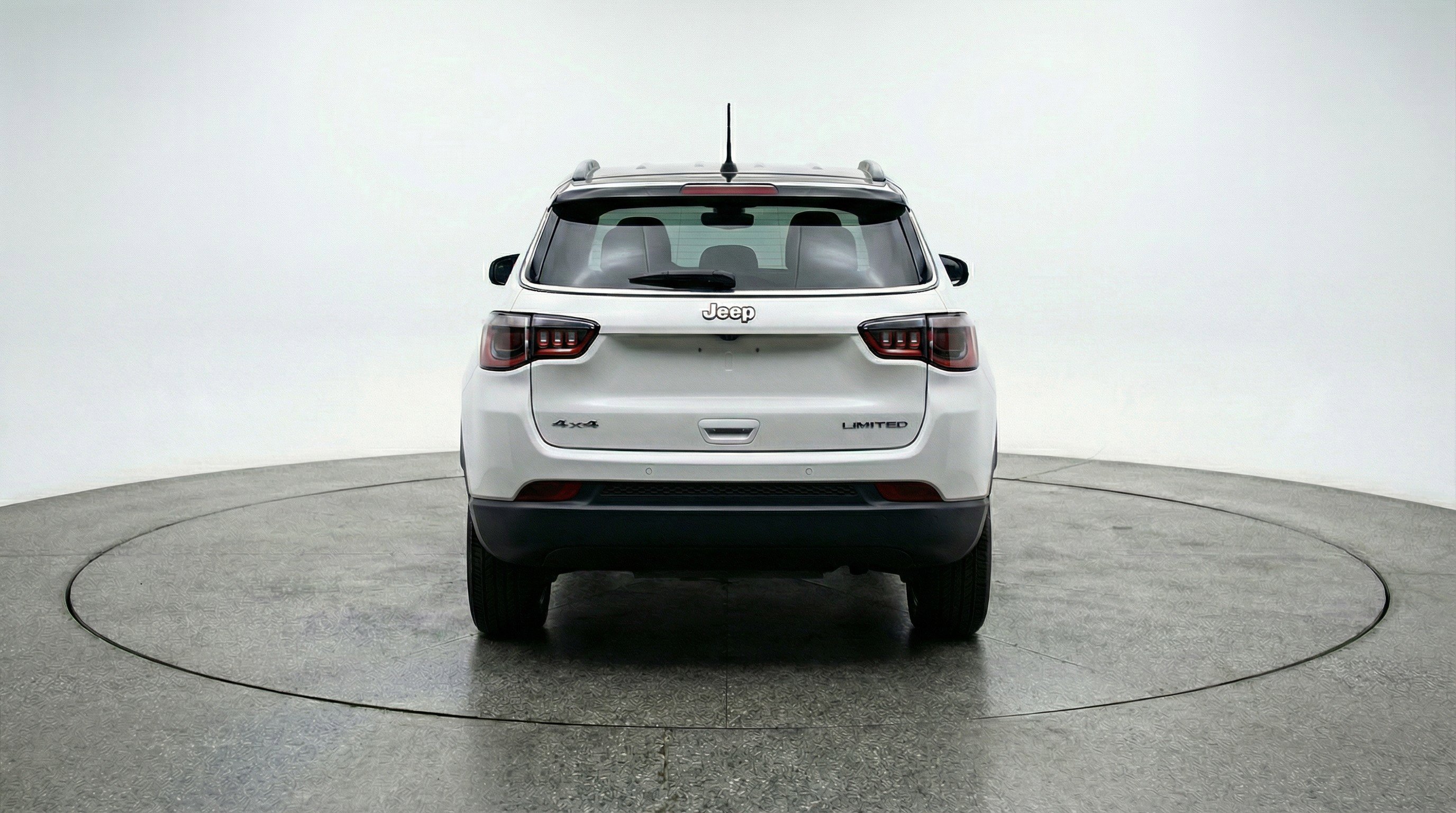 Used 2025 Jeep Compass Limited AWD/4WD image 7