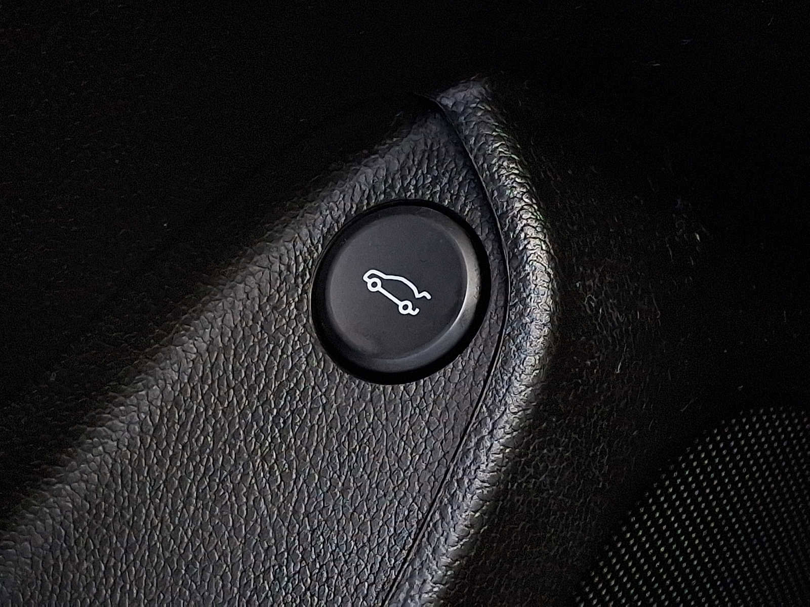 Used 2017 Chevrolet Cruze LT image 23