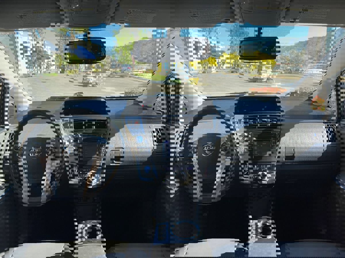 Used 2012 Toyota Prius V Five FWD image 12