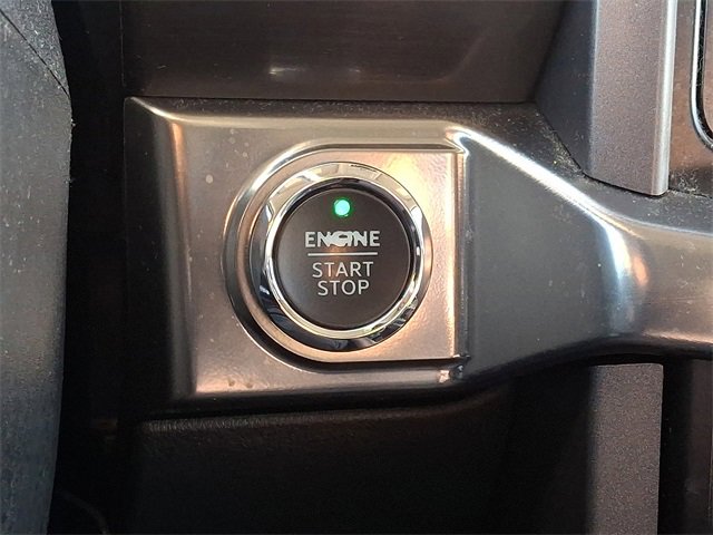 Used 2023 Ford F150 Lariat image 23