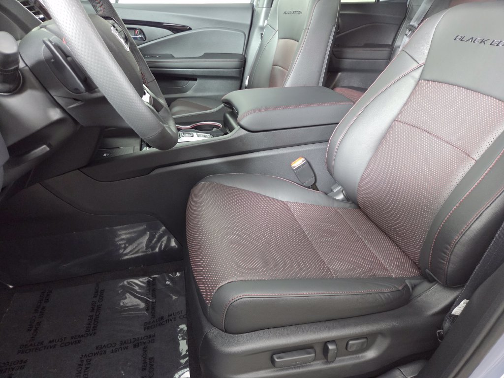 New 2026 Honda Ridgeline Black Edition image 16