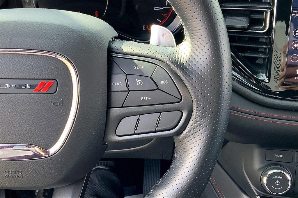Used 2025 Dodge Durango GT image 13