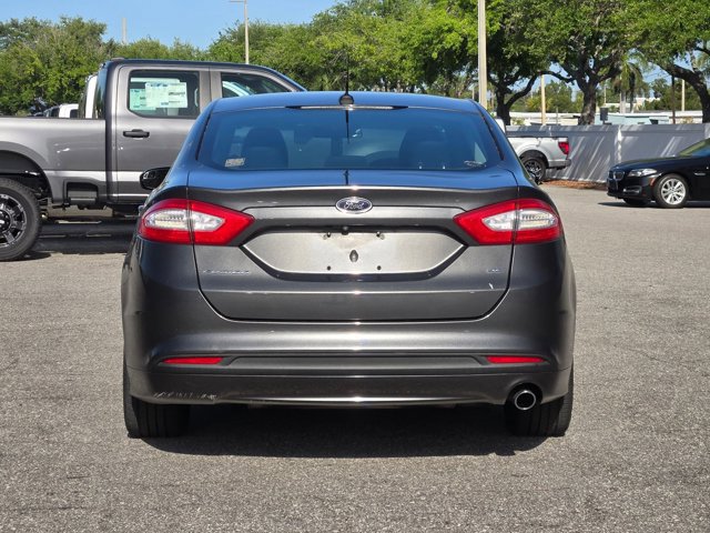Used 2015 Ford Fusion SE image 6