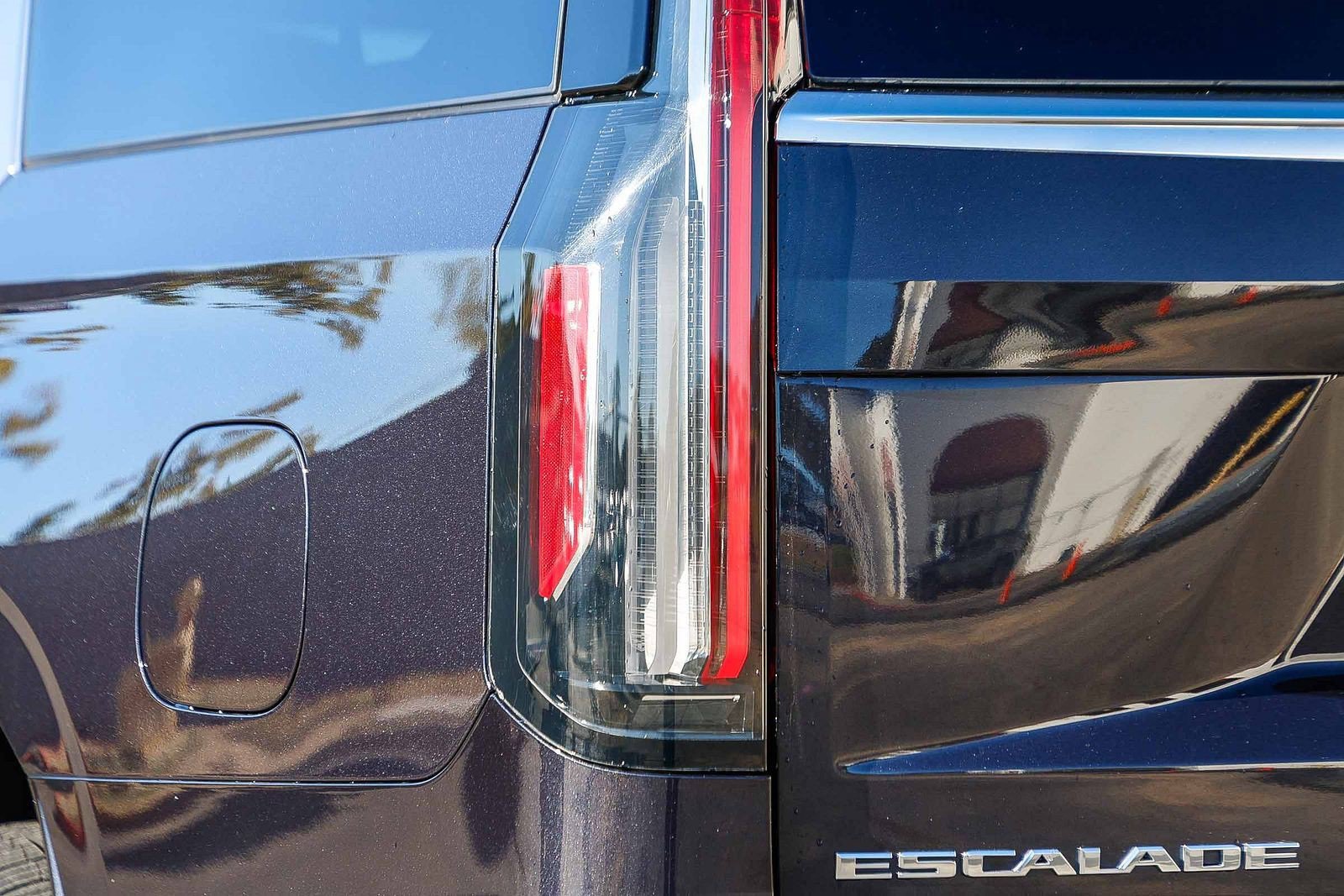 Used 2022 Cadillac Escalade ESV Luxury image 8