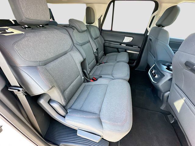 Used 2025 Ford Expedition Max Active RWD image 27