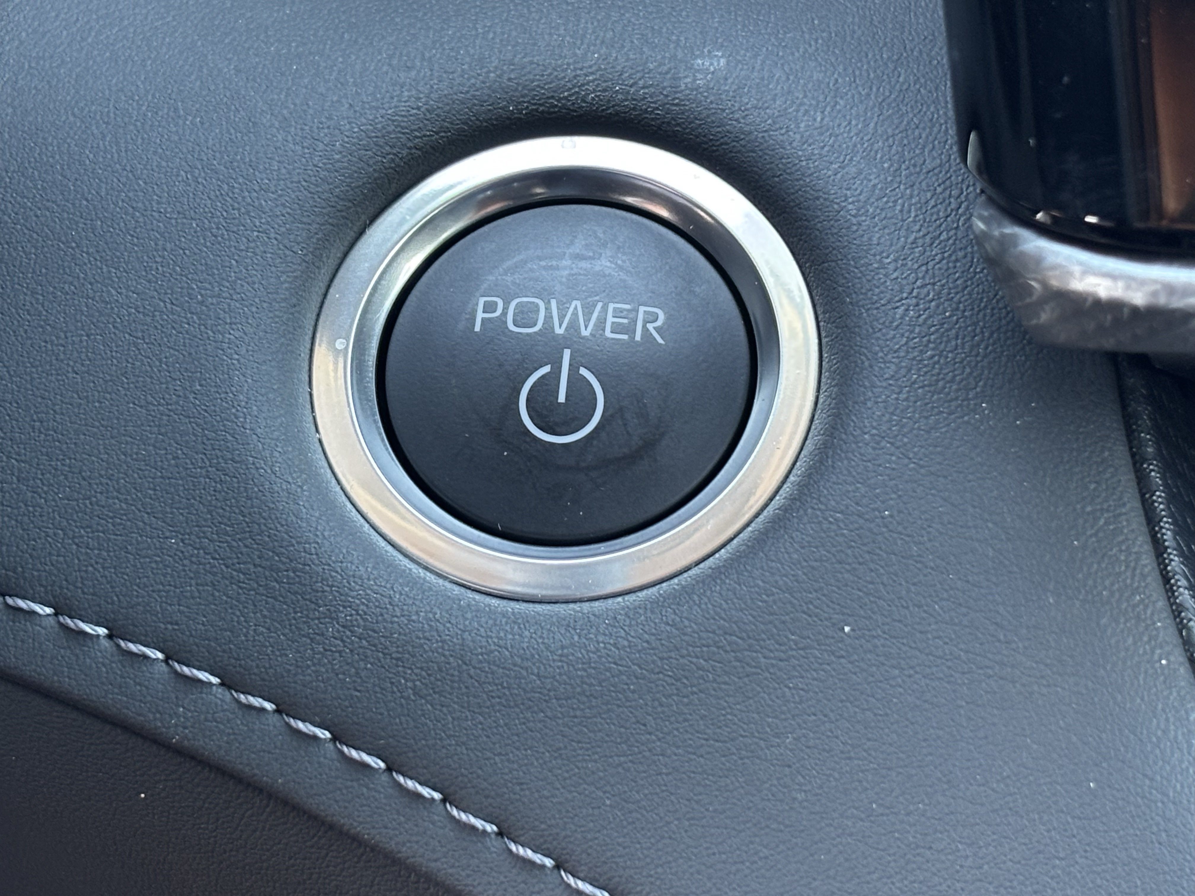 Used 2026 Toyota Highlander Platinum AWD/4WD image 24