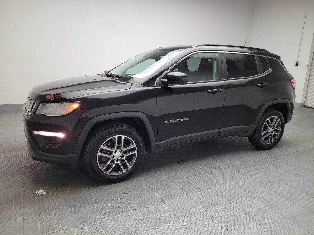 Used 2017 Jeep Compass Latitude w/ Popular Equipment Group image 2