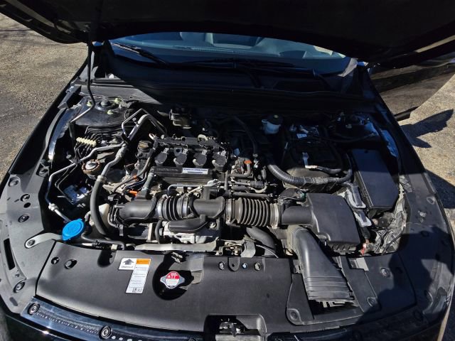 Used 2018 Honda Accord Touring image 39