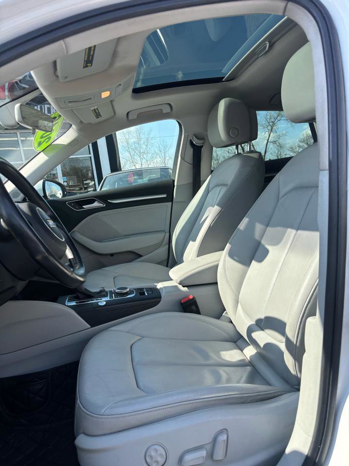 Used 2016 Audi A3 2.0T Premium image 11